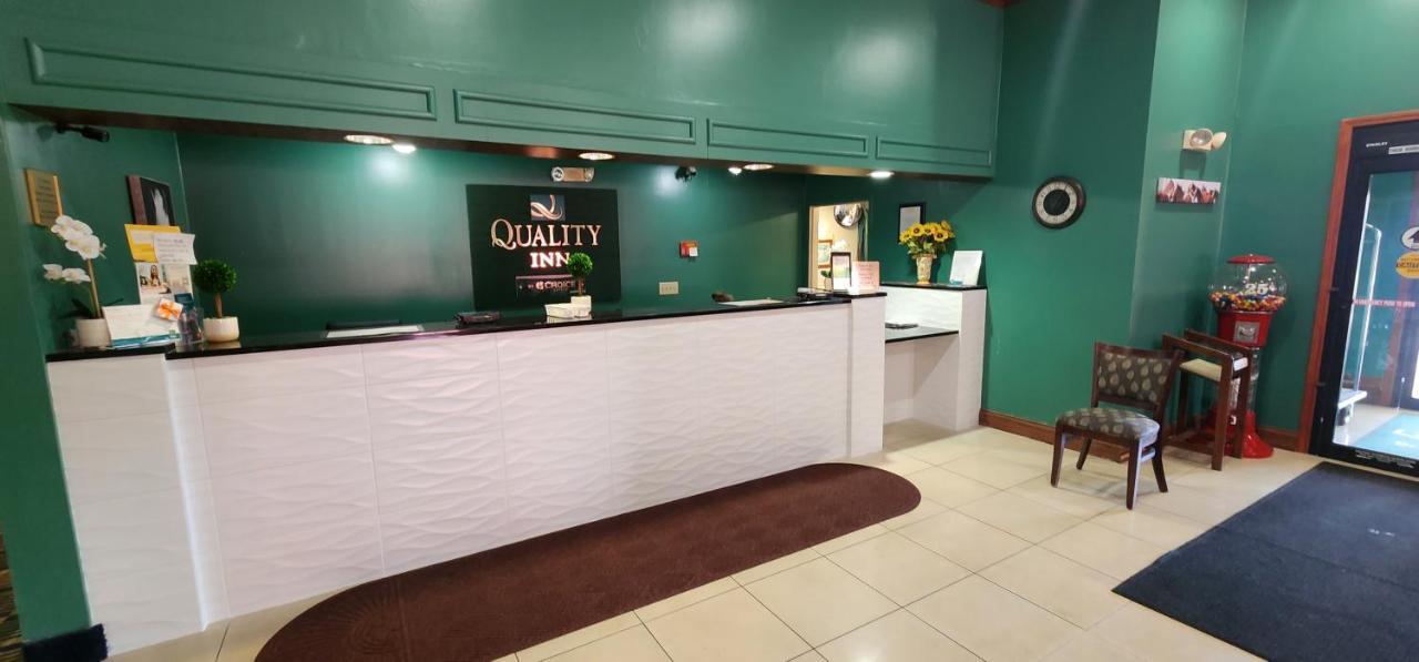 Quality Inn Драй-Ридж Экстерьер фото