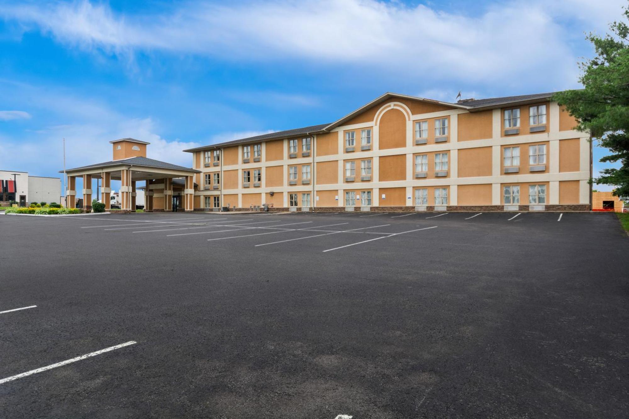 Quality Inn Драй-Ридж Экстерьер фото